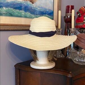 White color Sun N’ Sand headwear brand summer  wide brim style hat